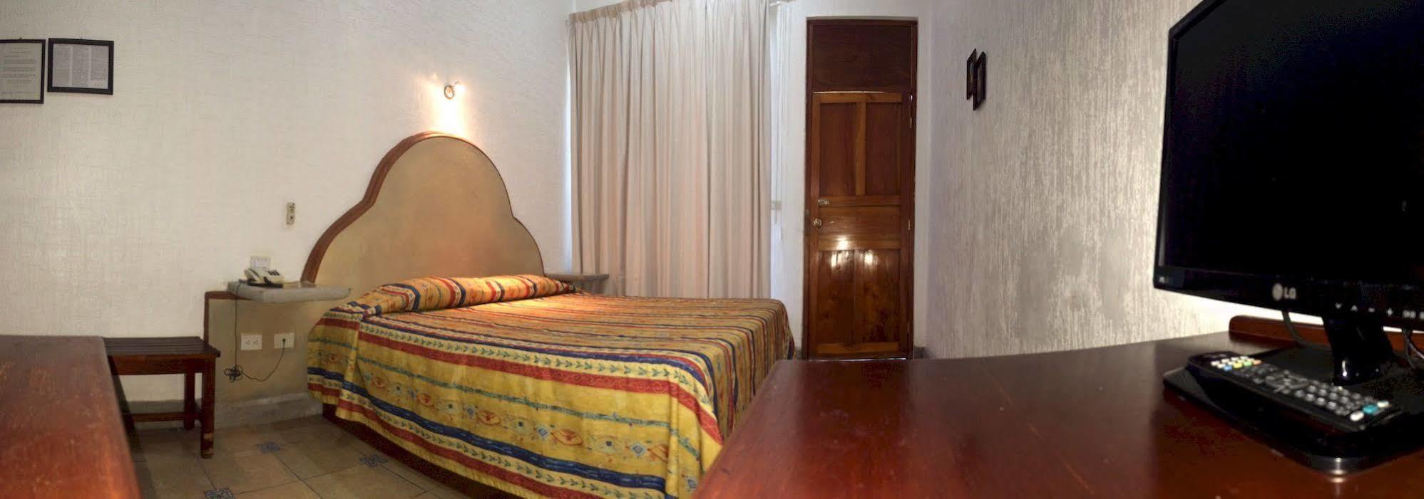 Hotel Fenix Tapachula Extérieur photo
